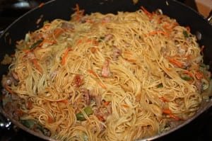 Canton Noodles with Pork Recipe - Dish Ditty